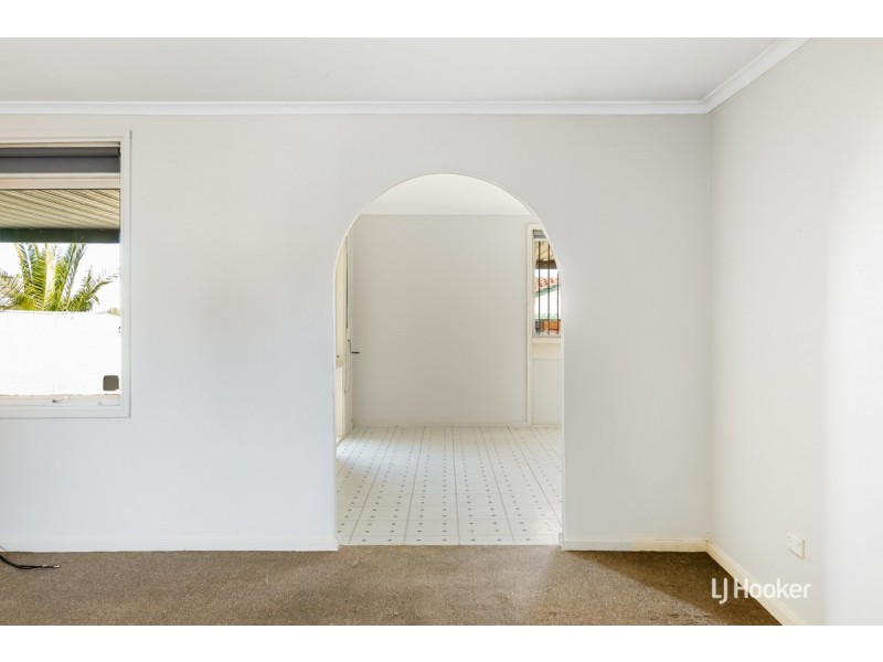 21 Dimboola Court, Craigmore SA 5114