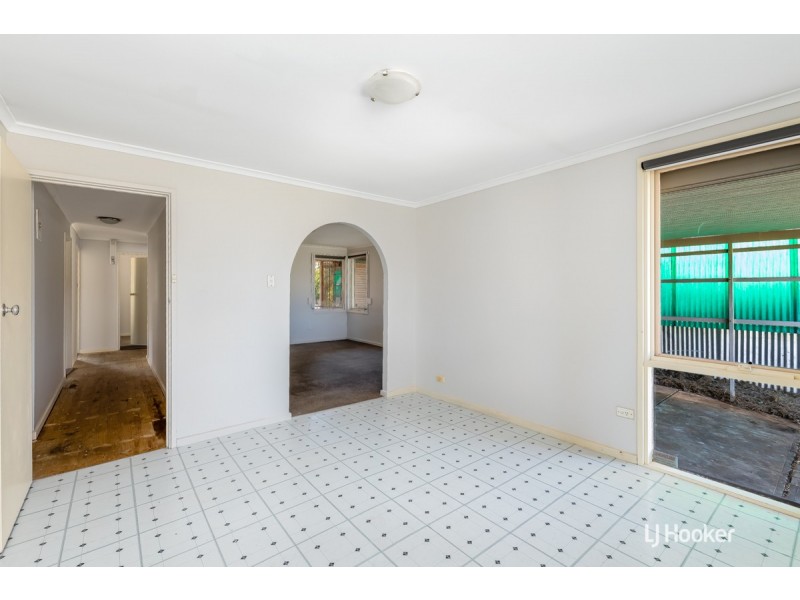 21 Dimboola Court, Craigmore SA 5114