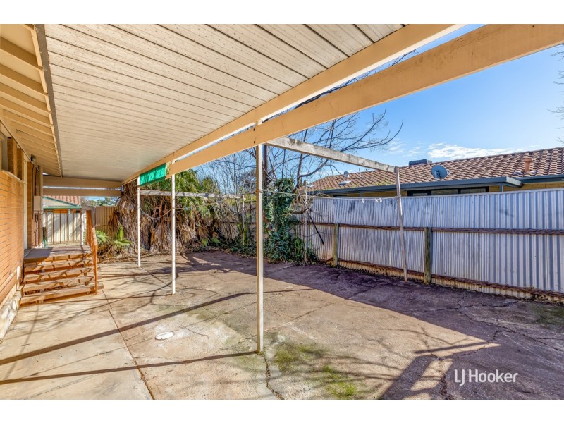 21 Dimboola Court, Craigmore SA 5114