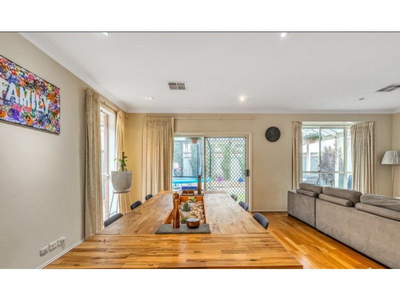 4 Freycinet Street, Mawson Lakes SA 5095