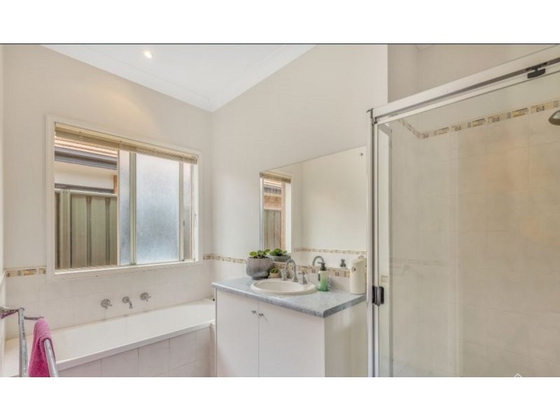 4 Freycinet Street, Mawson Lakes SA 5095