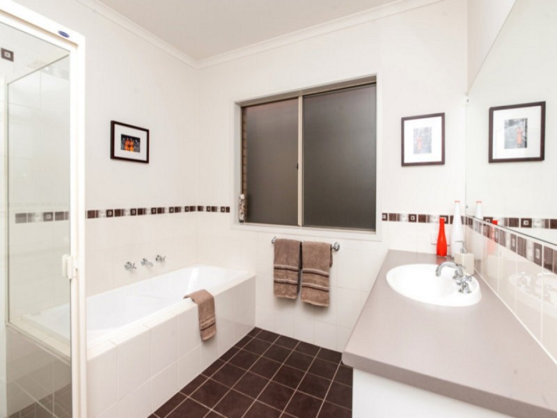 35 McKinlay Avenue, Gilles Plains SA 5086