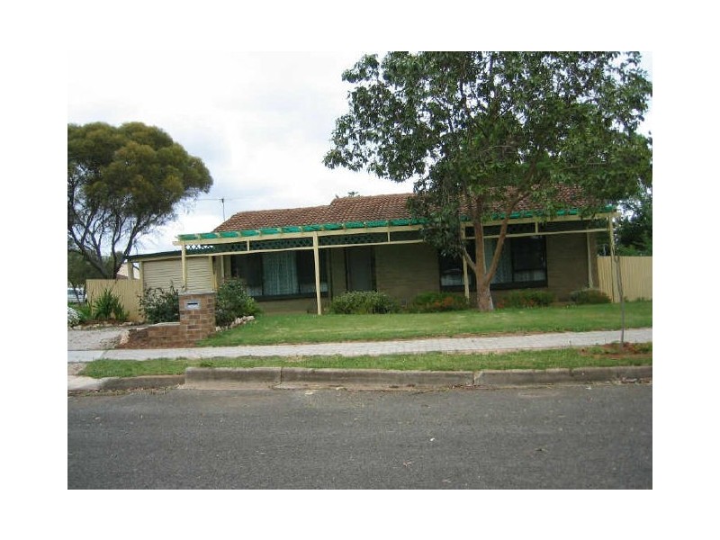 30 Burford Street, Elizabeth Downs SA 5113
