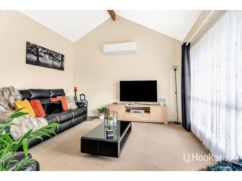 25 President Avenue, Andrews Farm SA 5114