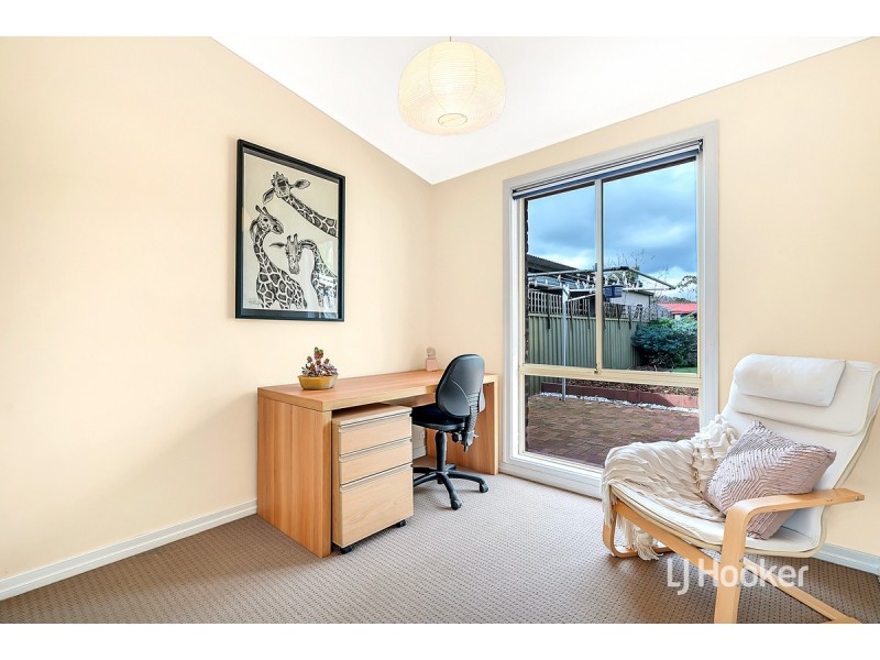 25 President Avenue, Andrews Farm SA 5114