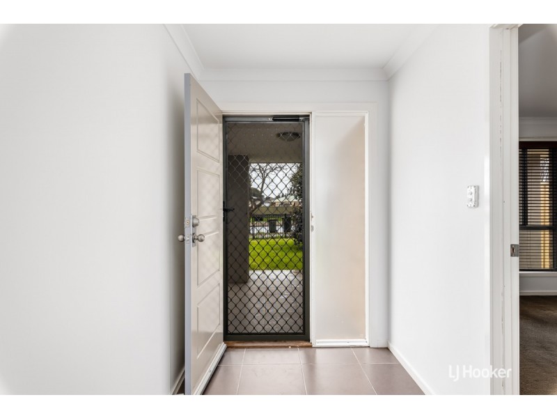 12 Small Crescent, Smithfield Plains SA 5114