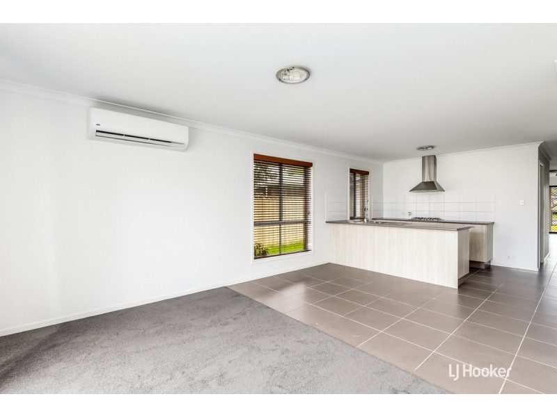 12 Small Crescent, Smithfield Plains SA 5114