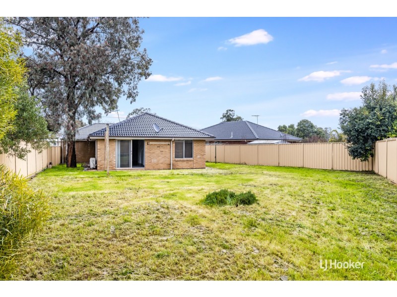 12 Small Crescent, Smithfield Plains SA 5114