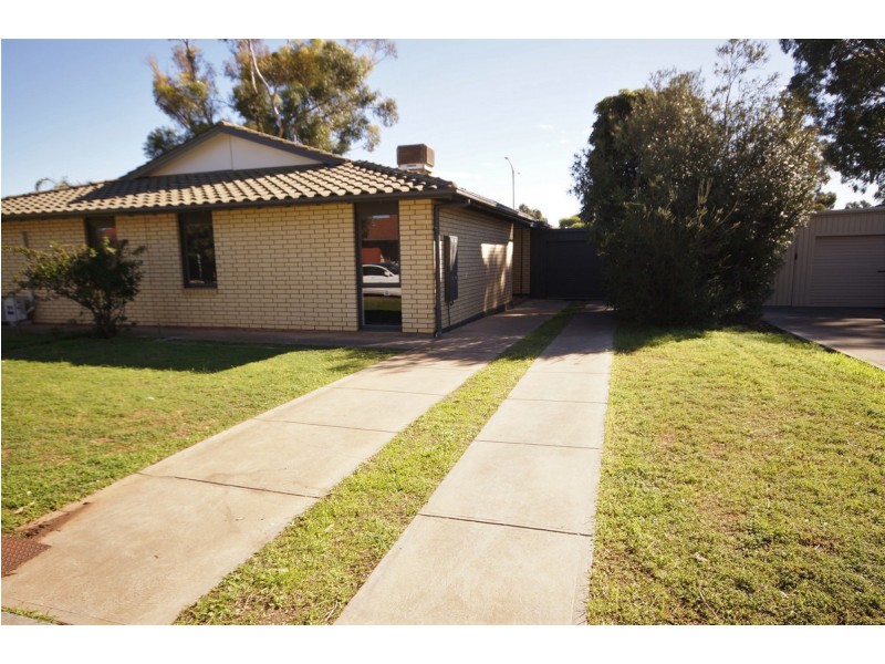 19 Adaluna Crescent, Smithfield SA 5114
