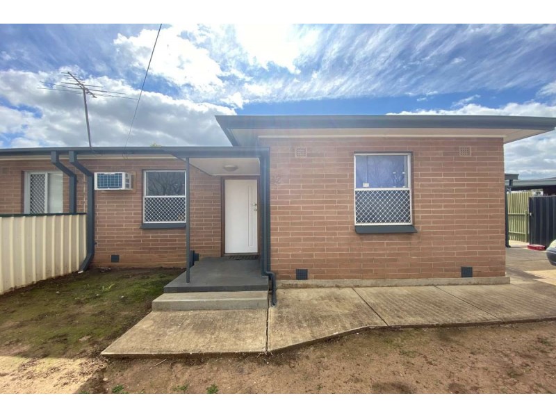 32 Small Crescent, Smithfield Plains SA 5114