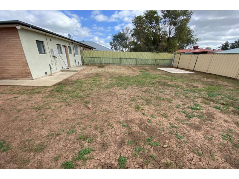 32 Small Crescent, Smithfield Plains SA 5114