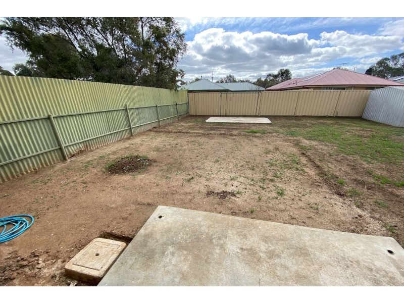 32 Small Crescent, Smithfield Plains SA 5114