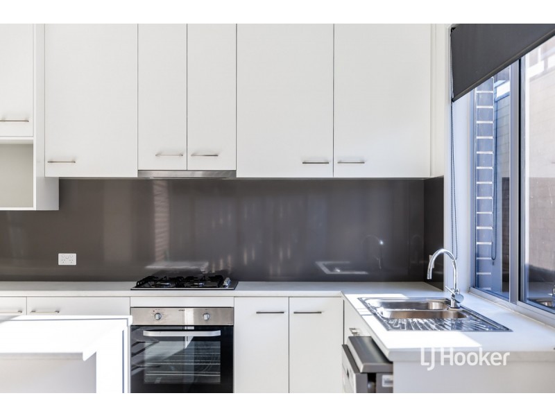 16 Bivone Court, Salisbury Downs SA 5108