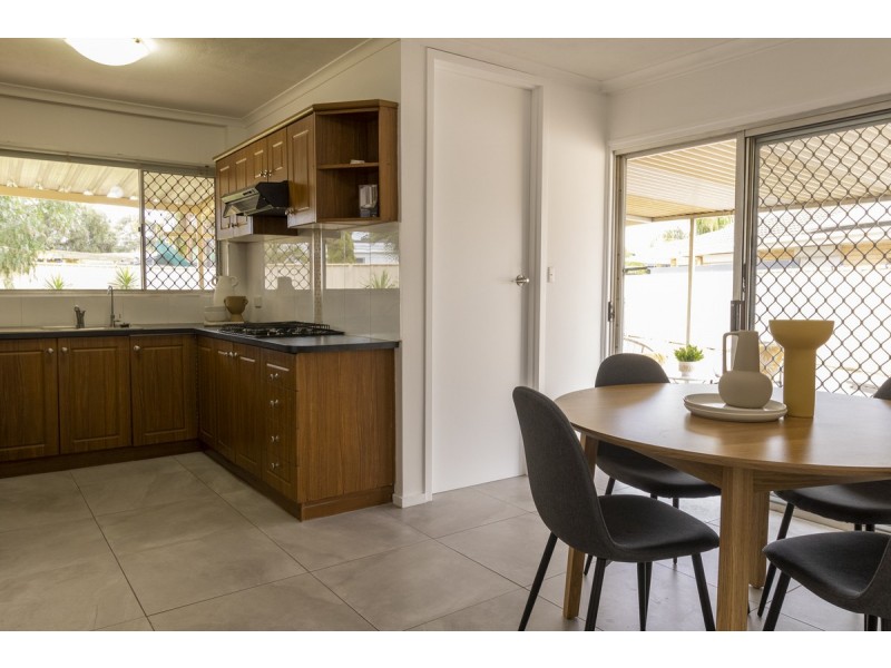 8 Engel Drive, Salisbury East SA 5109