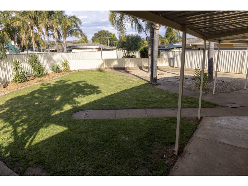 8 Engel Drive, Salisbury East SA 5109