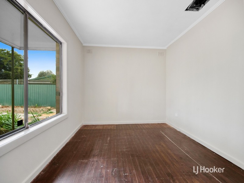 4 Bush Street, Elizabeth Downs SA 5113