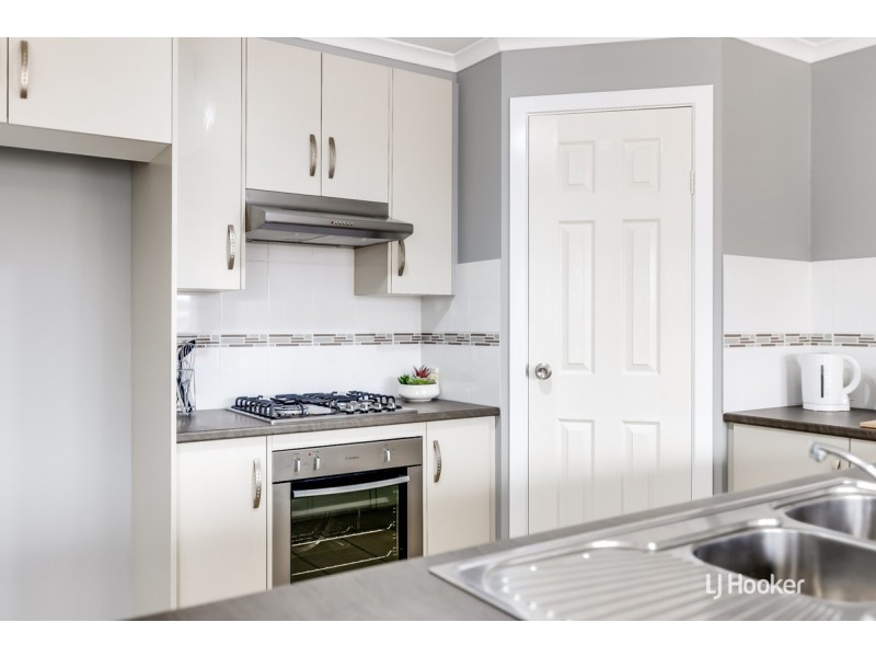 2a St Albans Place, Craigmore SA 5114