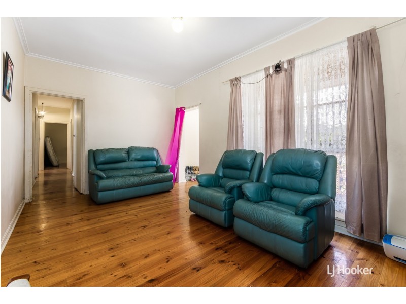 34 Harvey Road, Elizabeth South SA 5112