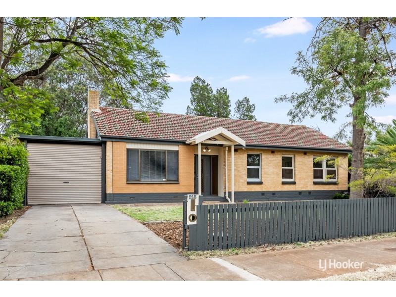 215 Midway Road, Elizabeth Downs SA 5113