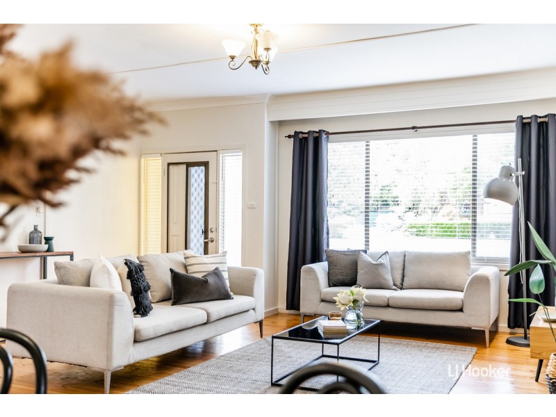 215 Midway Road, Elizabeth Downs SA 5113