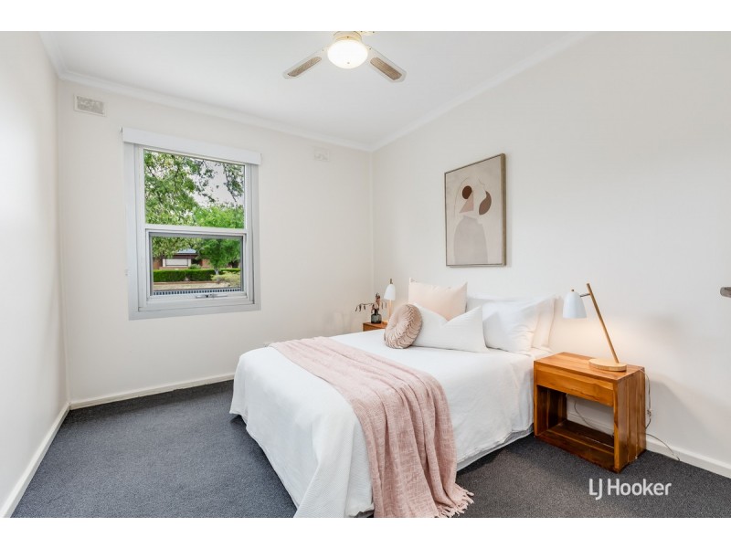 215 Midway Road, Elizabeth Downs SA 5113