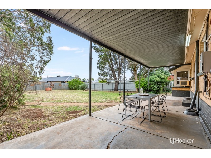 215 Midway Road, Elizabeth Downs SA 5113