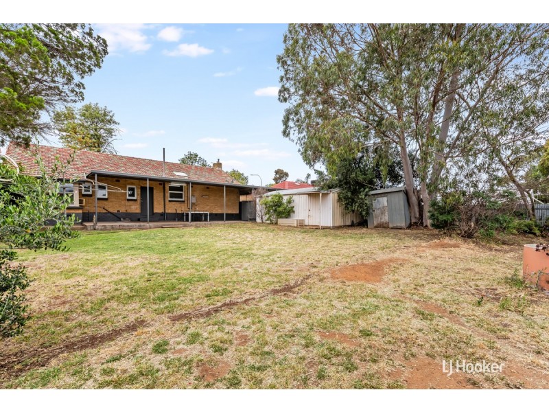 215 Midway Road, Elizabeth Downs SA 5113