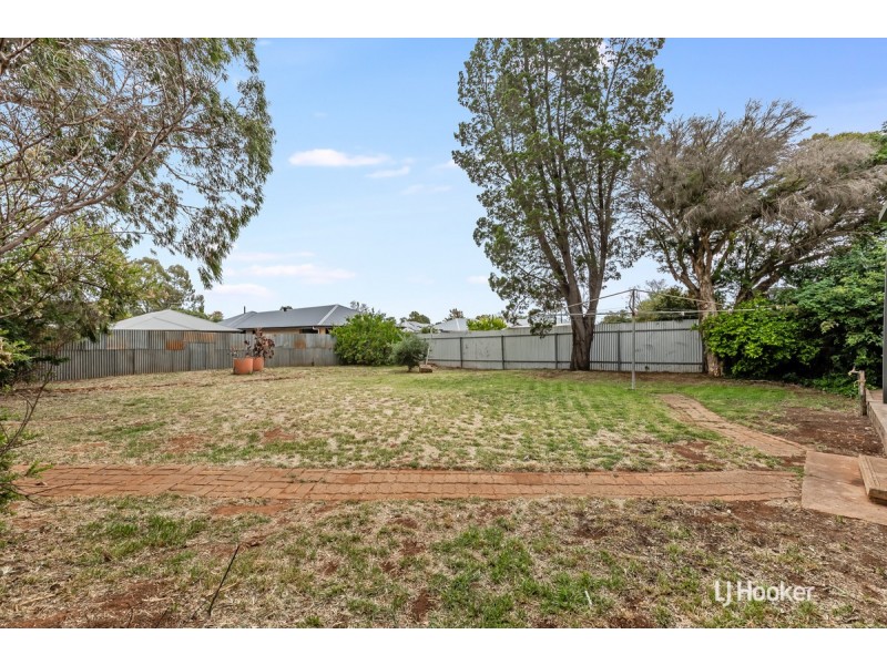 215 Midway Road, Elizabeth Downs SA 5113