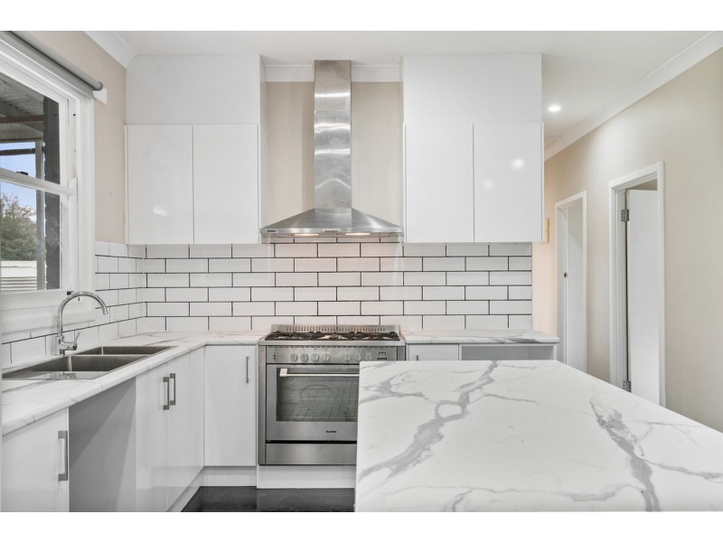 39 Hanson Road, Elizabeth Downs SA 5113