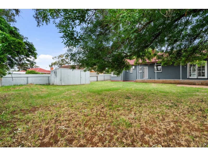 39 Hanson Road, Elizabeth Downs SA 5113