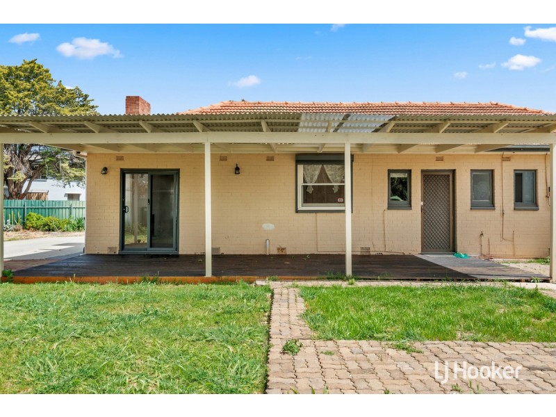 19 Donhead Street, Elizabeth SA 5112