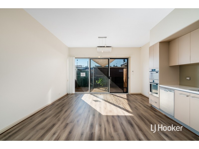 12 Phillipson Circuit, Mawson Lakes SA 5095