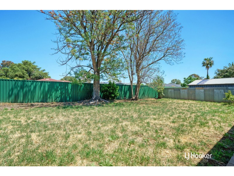 10 Preston Street, Elizabeth Downs SA 5113