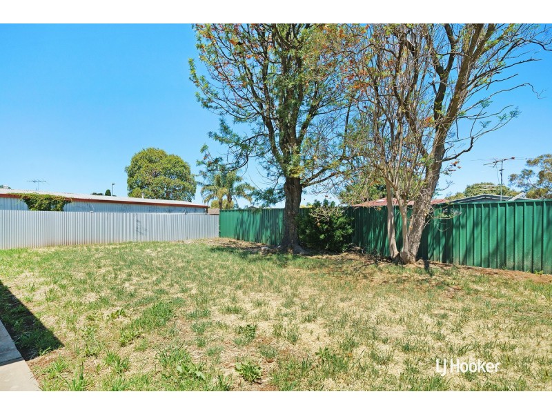 10 Preston Street, Elizabeth Downs SA 5113