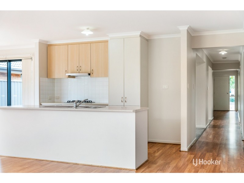 21 Coonawarra Avenue, Andrews Farm SA 5114