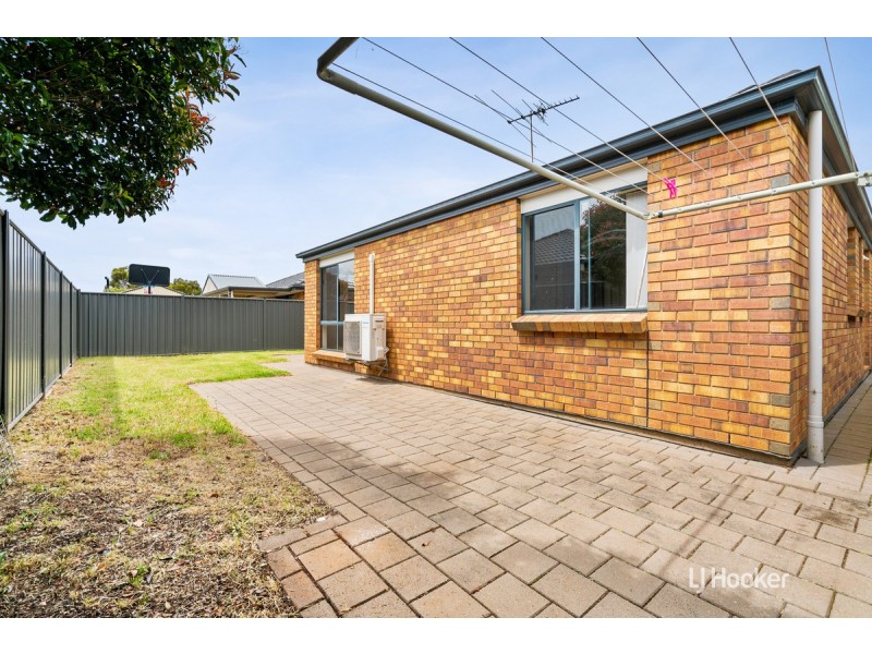 21 Coonawarra Avenue, Andrews Farm SA 5114