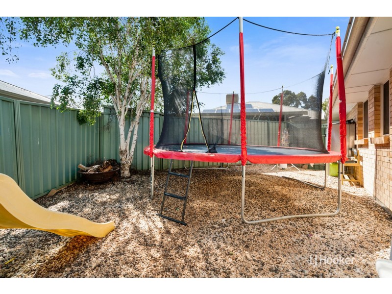 32 Trafalgar Drive, Elizabeth Park SA 5113