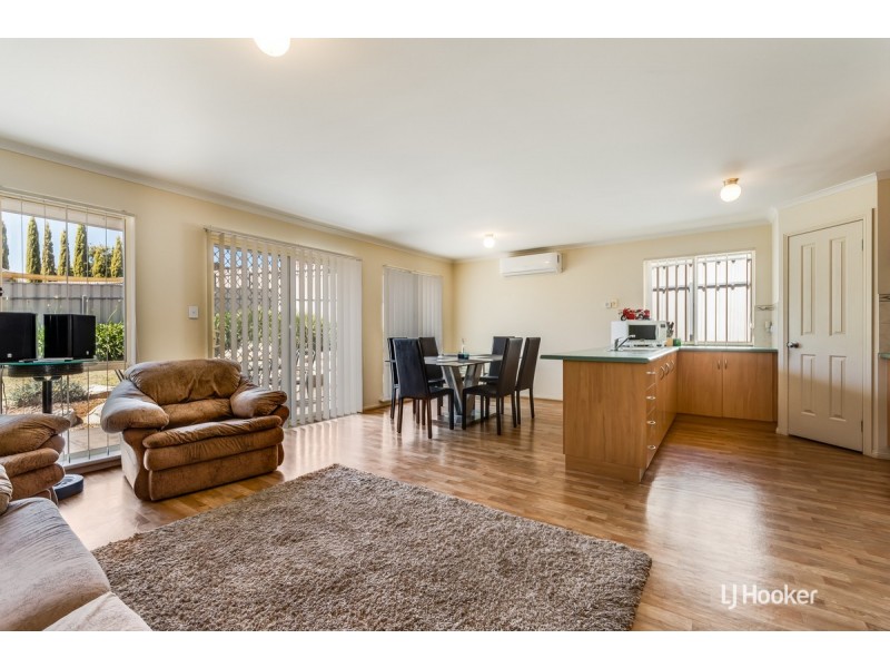 11 Manchester Circuit, Craigmore SA 5114