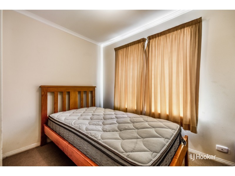 11 Manchester Circuit, Craigmore SA 5114