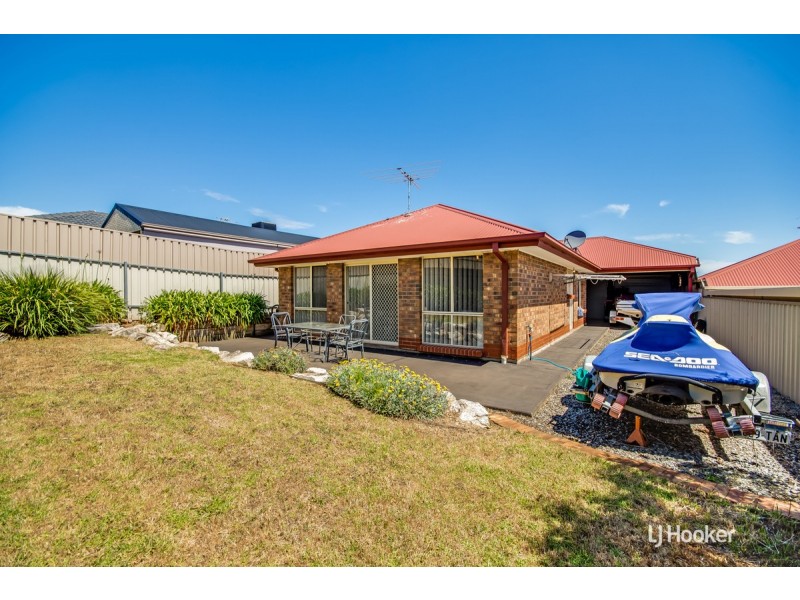 11 Manchester Circuit, Craigmore SA 5114