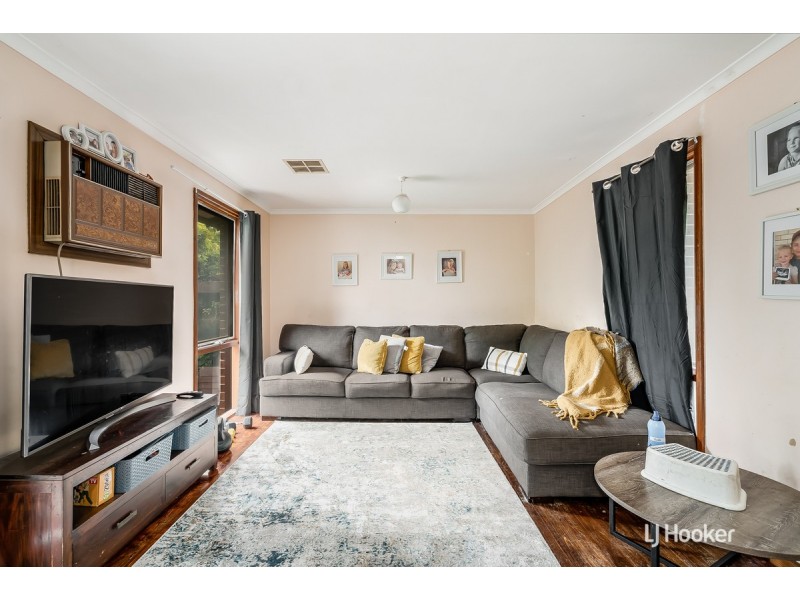 9 Paginton Crescent, Elizabeth East SA 5112