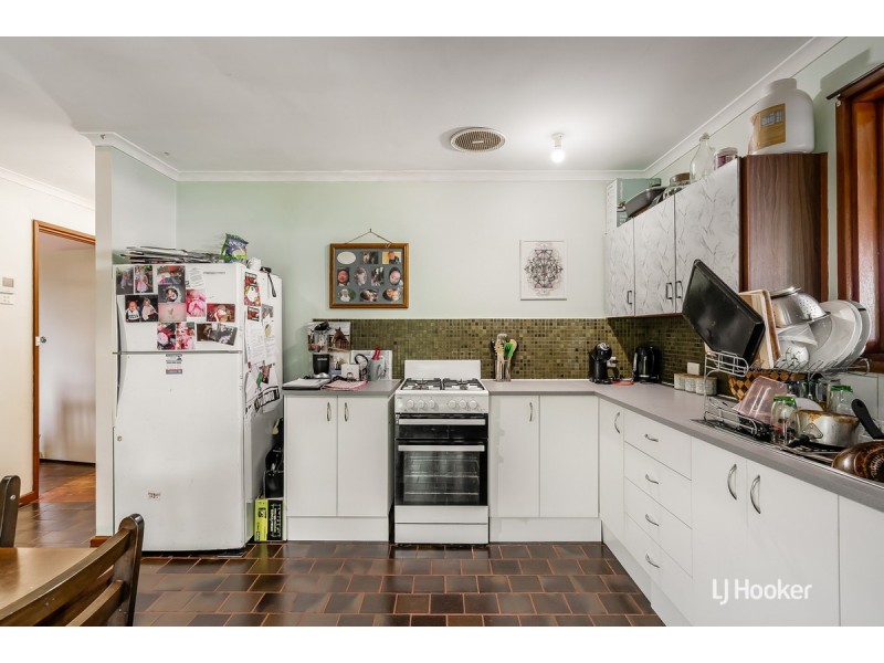 9 Paginton Crescent, Elizabeth East SA 5112