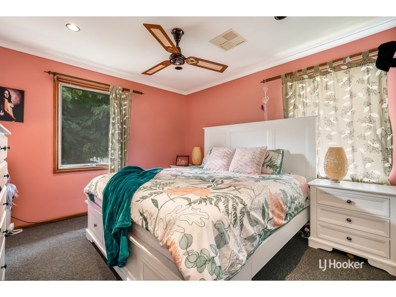 9 Paginton Crescent, Elizabeth East SA 5112