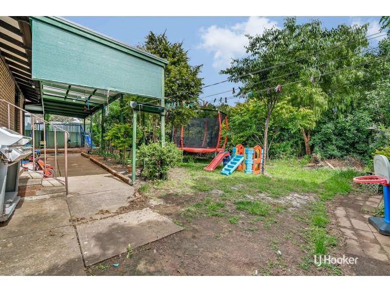 9 Paginton Crescent, Elizabeth East SA 5112