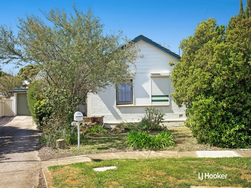 42 Bloomfield Crescent, Elizabeth Downs SA 5113