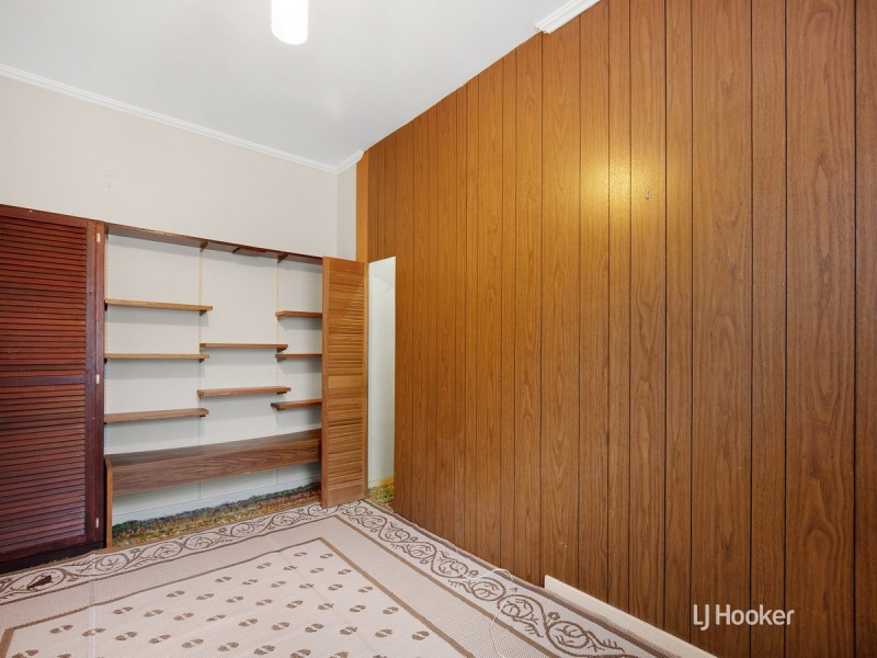 42 Bloomfield Crescent, Elizabeth Downs SA 5113