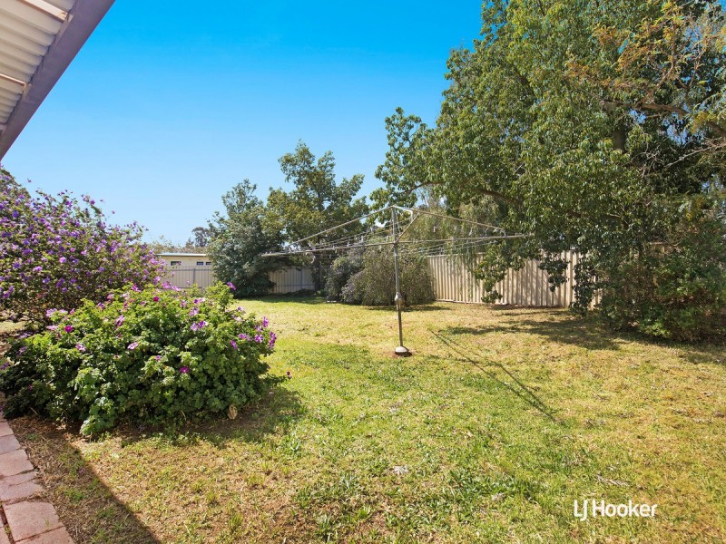 42 Bloomfield Crescent, Elizabeth Downs SA 5113