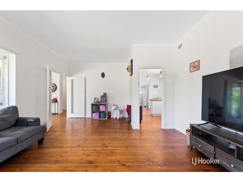 27 Seaborough Road, Elizabeth Park SA 5113