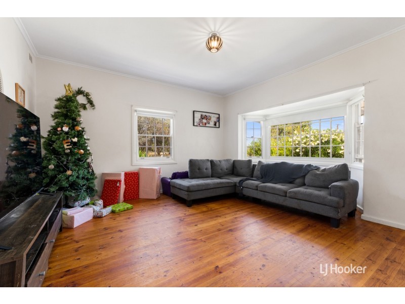 27 Seaborough Road, Elizabeth Park SA 5113