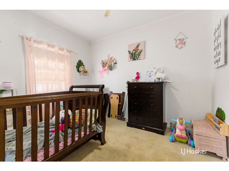 27 Seaborough Road, Elizabeth Park SA 5113